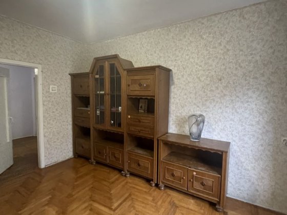 Продаж 2- х кімнатноі квартири в районі ТЦ Дастор Ужгород