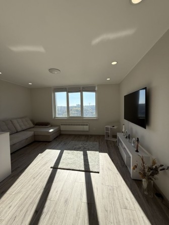 Продаж трирівневого пентхаусу - фото 1