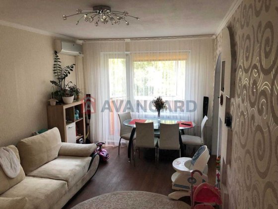 Продається  3-кімн. кв-а з повним укомплектуванням! Черкассы