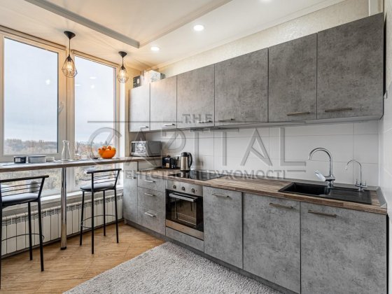 Продаж квартири, вул. Ракетна, Багринова Гора, Київ Киев