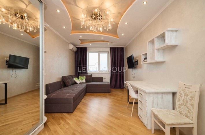 Велика 3-кімнатна квартира в ЖК Зелений Мис /Академмістечко - фото 1