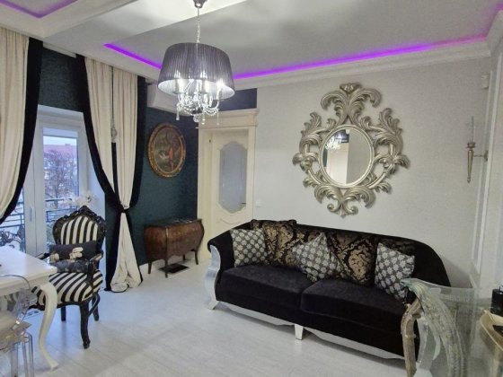 Продаж 1 кімнатної квартири в  центрі міста Ужгород