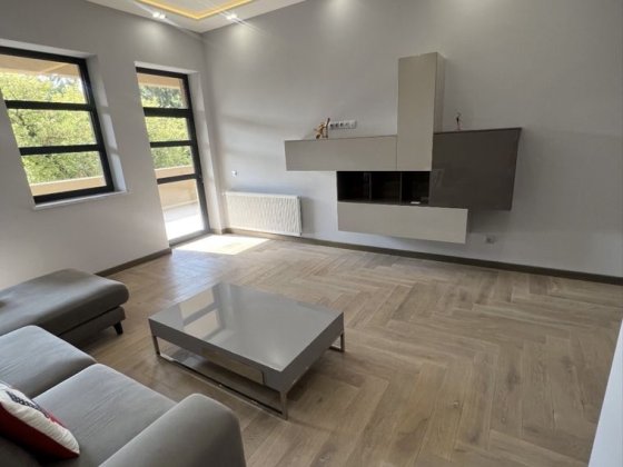 Продаж простороі квартири. VIP локація Ужгород