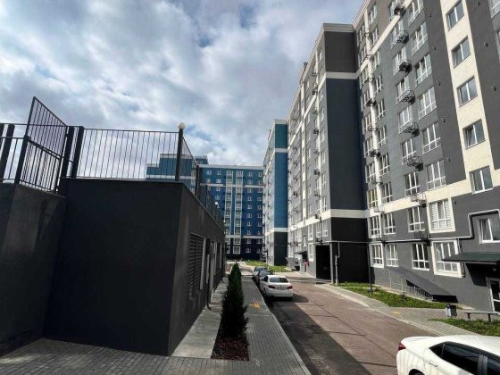 Продам двокімнатну кімнатну квартиру 71 м2 біля Ялівщині! Є оселя! Чернігів