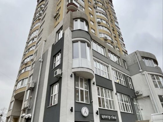 Центр! Продам 88м2 на Дашкевича 3, розгляньте під бізнес! Дашкевича 3 Черкаси