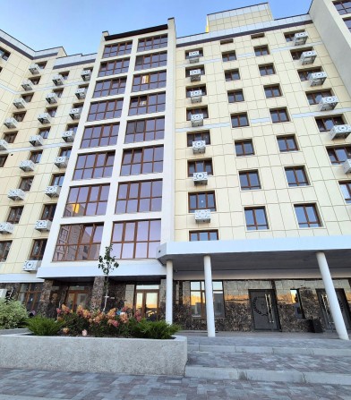 Квартира в сучасному комплексі - фото 1