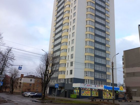 Продам свою  2 -х квартиру 4/17/М Черкаси