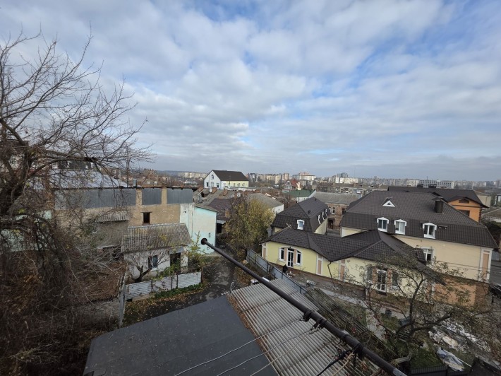 Увага !  Продам 1 кімнатну квартиру в центрі міста . - фото 1