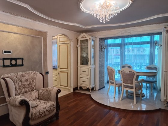 Продам 2 кім квартира та кухня вітальня Винница