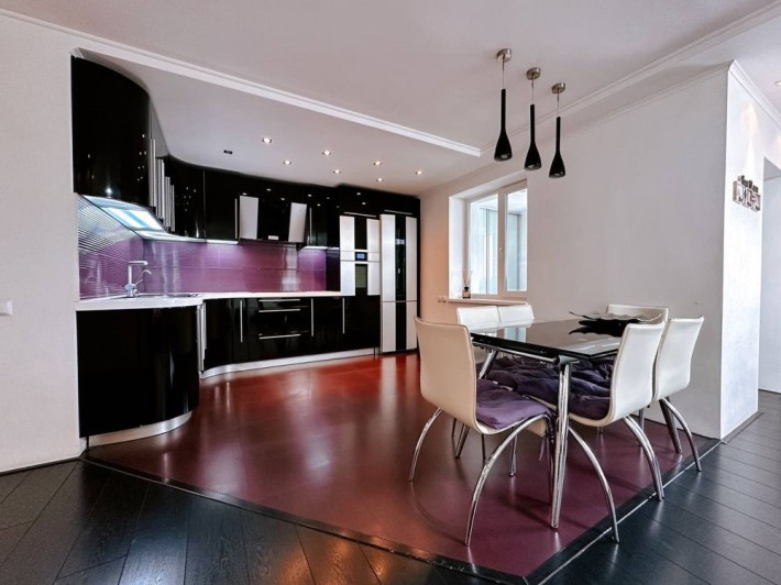 Продажа 2к дом СОЗИДАТЕЛЬ новый ремонт - фото 1