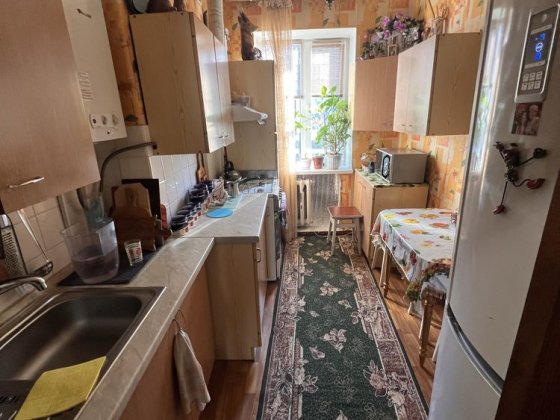 Продам 3х кімнатну квартиру по вул Героїв Чорнобиля (р-н Бойова) Чернигов