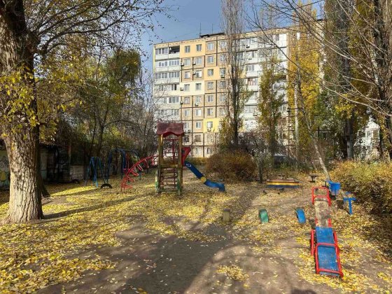 Продам  2-комн. квартиру - начало пр. Слабожанского! От владельца! Днепр