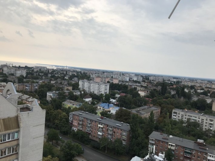 Митниця, видова 2 кімнатна по вулиці Припортова - фото 1