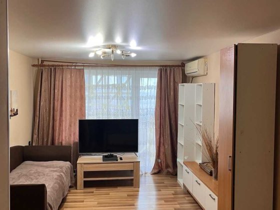 Продам классную просторную квартиру на Титова Днепр