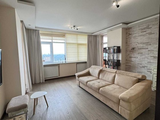 Продаж 1к квартири в центрі Києва - бул. Лесі Українки, 7А Київ