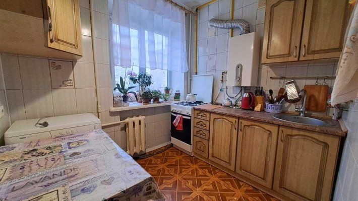 Продаж 4кімнатної квартири пр-т Левка Лук'яненка - фото 1