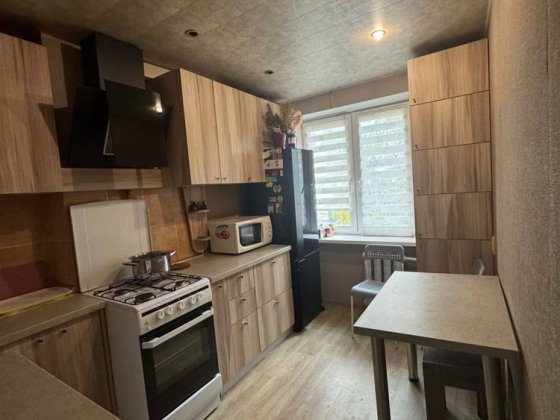 Продам 2к квартиру на левом берегу Днепр