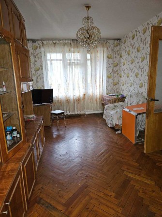 Продам 3 кімнатну квартиру на Лівому березі, вул Калинова середній пов - фото 1