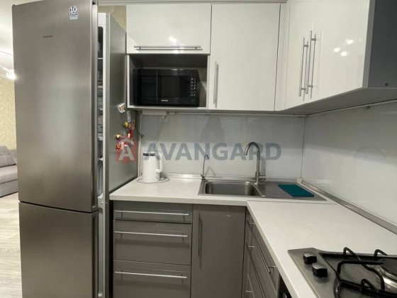 Продам 2-к квартиру, левый берег, ремонт ,средний этаж Днепр