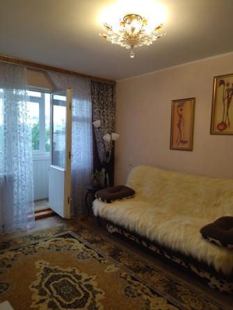 Продам трёхкомнатную квартиру ул. Толстого - фото 1