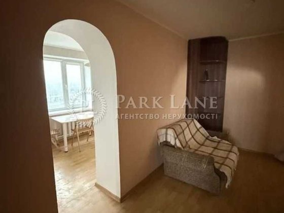 1 к, Лук’яненка (Тимошенка Маршала),2м,метро Оболонь,Оболонський район Київ