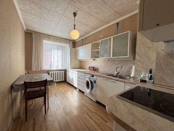 Продам квартиру пер. Джинчарадзе Днепр