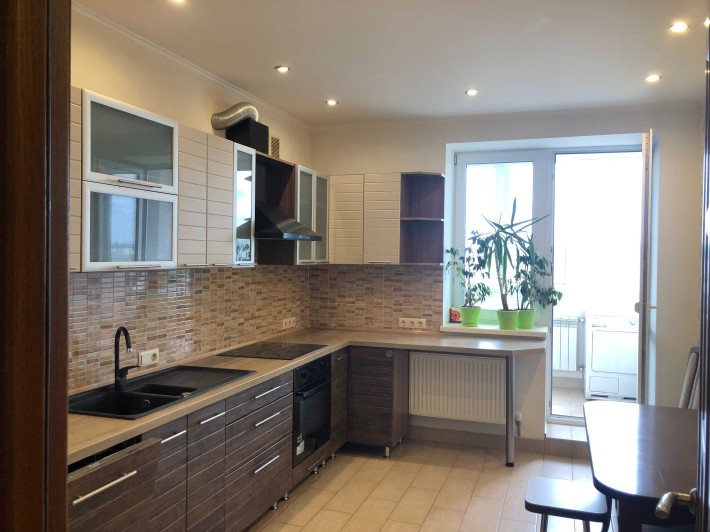 Продам 3 к. квартиру з ремонтом - ЖК "Созидатель"- ЖМ Перемога - фото 1