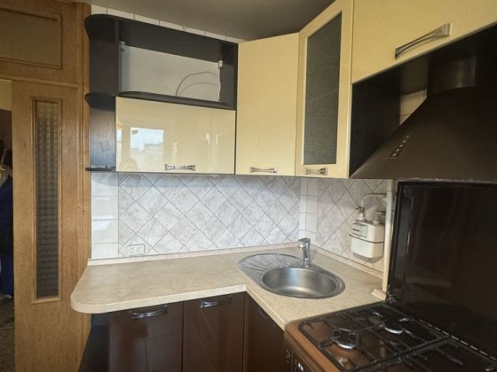 Продам 3 ком на Левом -2. Донецкое шоссе! Караван! Днепр