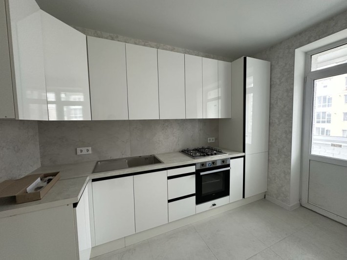 1 кімнатна ЖК Зоря з ремонтом - фото 1