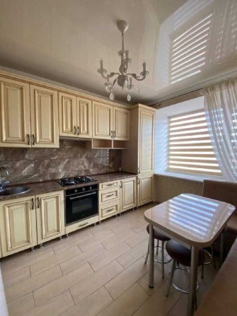 Простора 1к, 42 м², автономне опалення, Покришкіна - фото 1