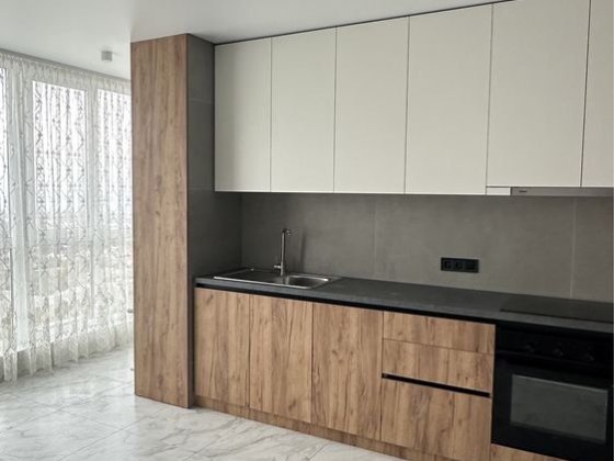 Простора двокімнатна квартира з неймовірним видом на Дніпро Черкаси