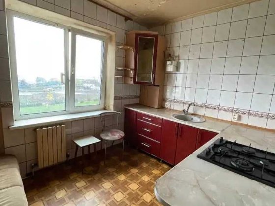 Продам 1-кімнатну квартиру на вул. Набережна Перемоги, 134 Днепр