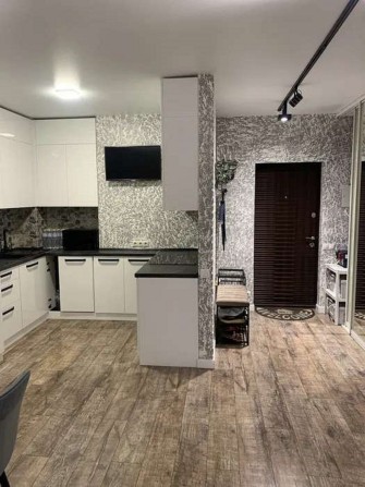 Продається 2-кімнатна квартира по вул.Драгоманова 2А. - фото 1