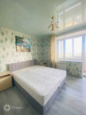 Продається 2-кімнатна простора з ремонтом на просп Лобановського 96 - фото 1