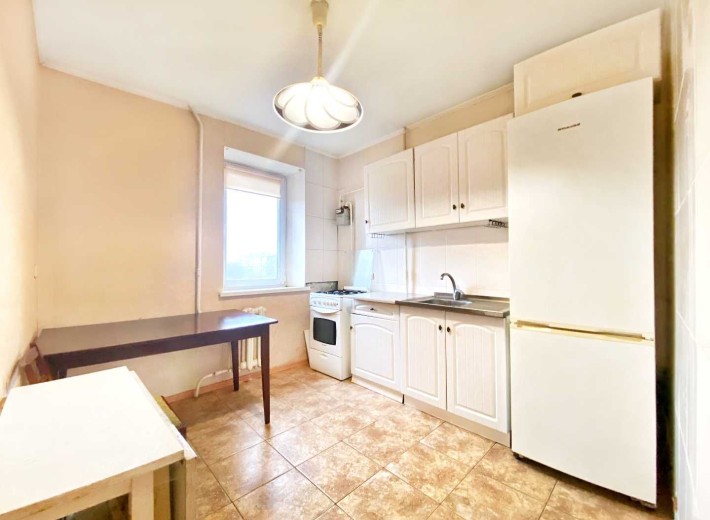 1 кім ЧЕШКА в ЦЕГЛІ багатоповерхівка район 12 КВАРТАЛ (718585) - фото 1