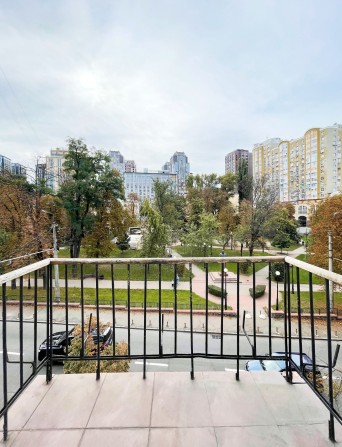 2к квартира на Івана Федорова 10, 56 кв.м, 3 поверх, 100800$, торг - фото 1