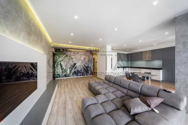 Продажа 2к квартиры, ЖК 4 Сезоны, ул. Максимовича, Голосеевский р-н. - фото 1