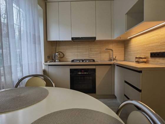 ПРОДАМ 3 комнатную квартиру с ремонтом Днепр