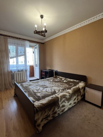 Продаю трикімнатну квартиру вул. П'ятницька - фото 1