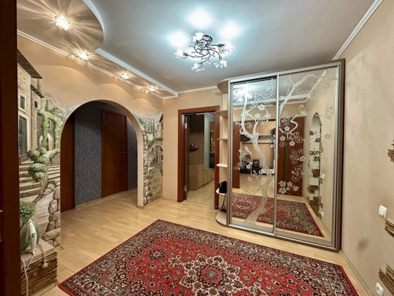 2- кімн. кв. з ремонтом, 69 м2, Лічильник тепла! єОселя, єВідновлення! Чернигов