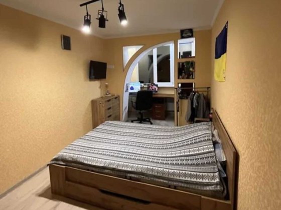 Продається 2-кімнатна квартира, гарний ремонт, стан заходь та живи Винница