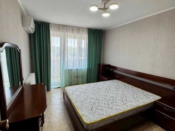 3к квартира ж/м Покровский, рядом с метро Днепр