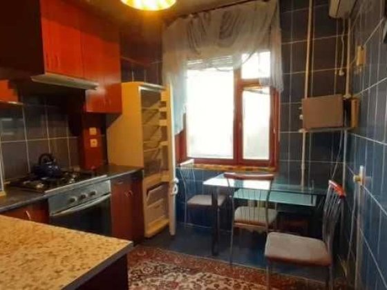 ПРОДАМ 2-ком.Кв 51м2 Улуч.План. Кух.8м2. М/п. Зайти и жить. р.Десна Чернигов