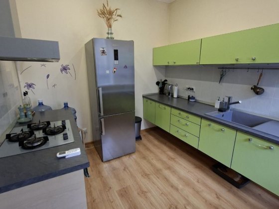 Продам 2 к квартиру на ж/м Солнечный Днепр