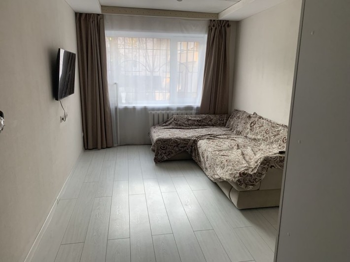 Продам квартиру на петровского - фото 1