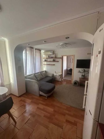 Продам 2-к квартиру на вул. Набережна Перемоги, 106 (Перемога-3) - фото 1