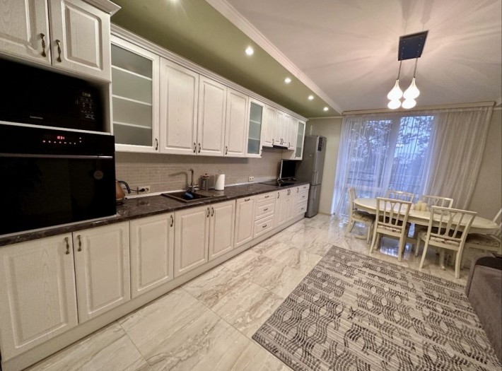 ЖК Відпочинок Продам 3-к квартиру з ремонтом Святошин Закритий ЖК ТОП - фото 1