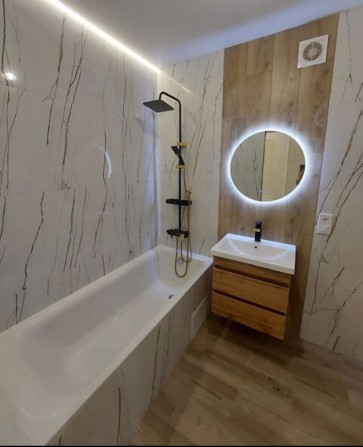 Квартира з сучасним дорогим ремонтом - фото 1