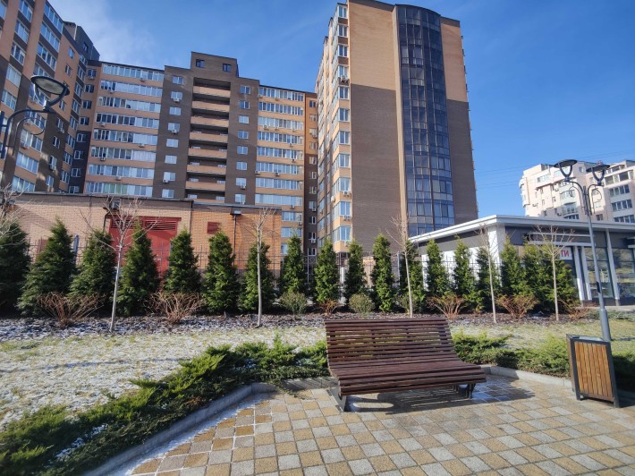 Продаж просторої 3-кімнатної квартири в самому центрі Черкас - фото 1