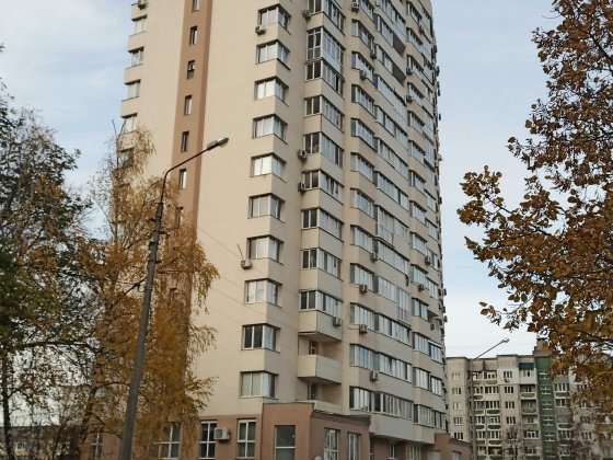 Продам 1-ну квартиру в новобудові, автон. опален. ЦУМ Чернігів